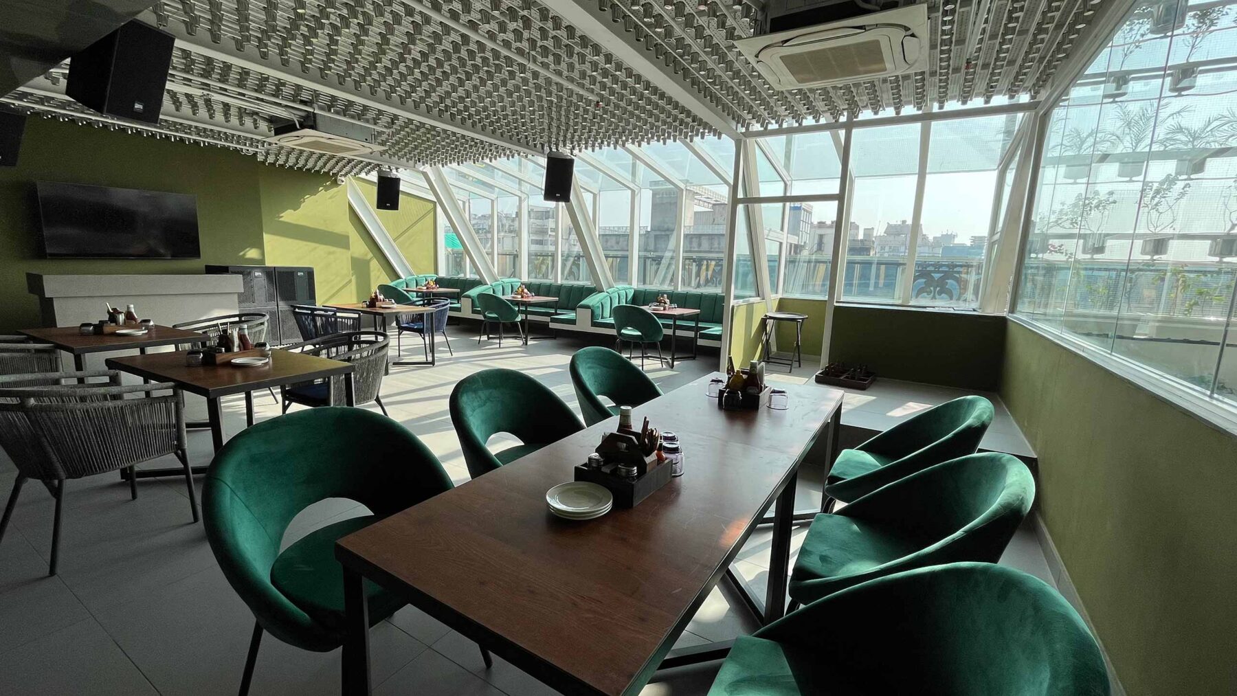 Dining at Leisure Inn Grand Chanakya